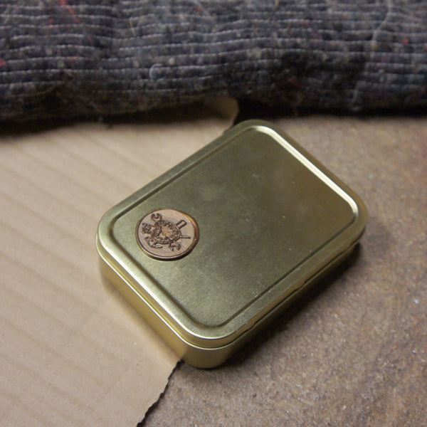 Little gold tin